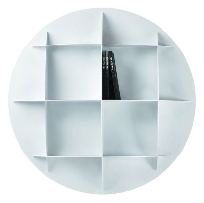 Weißes, sphärisches Bücherregal von Minicontinental AL mit industriellem Design und einigen Büchern.